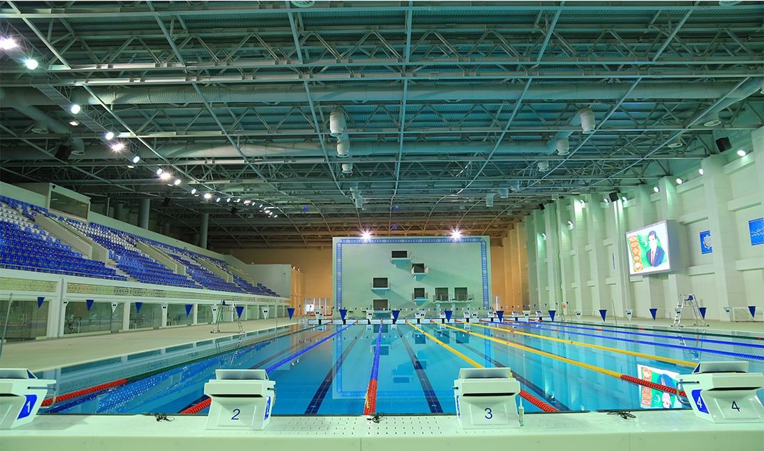 Maxischermo Led Piscina Awaza