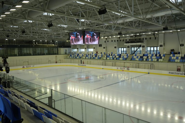 led cube berceni arena București