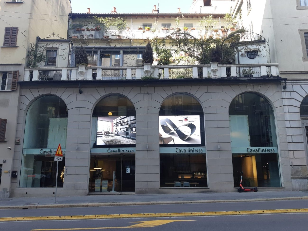 LedWall da esterno negozio Cavallini Milano