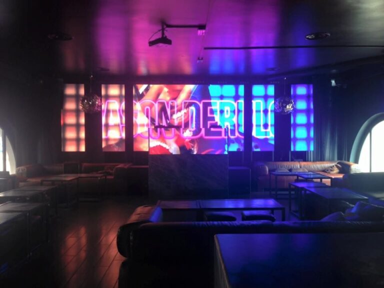 club room ledwall