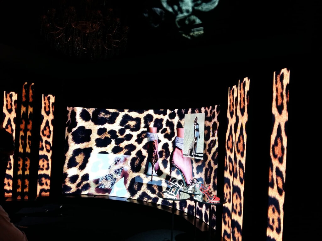fragmented ledwall luxury