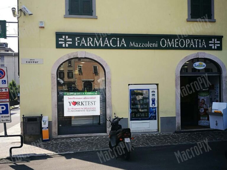 led display per farmacie Mazzoleni