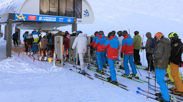 led display banner ski slope